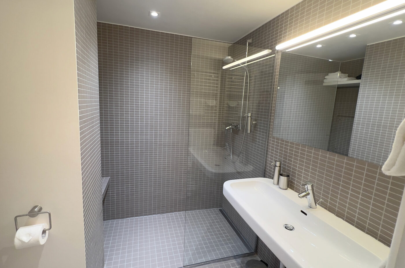 bathroom Key-Inn Serviced Residences Limpertsberg