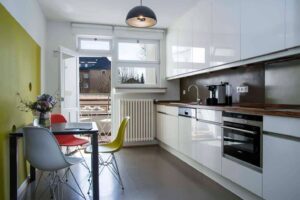 Apartment with balcony
